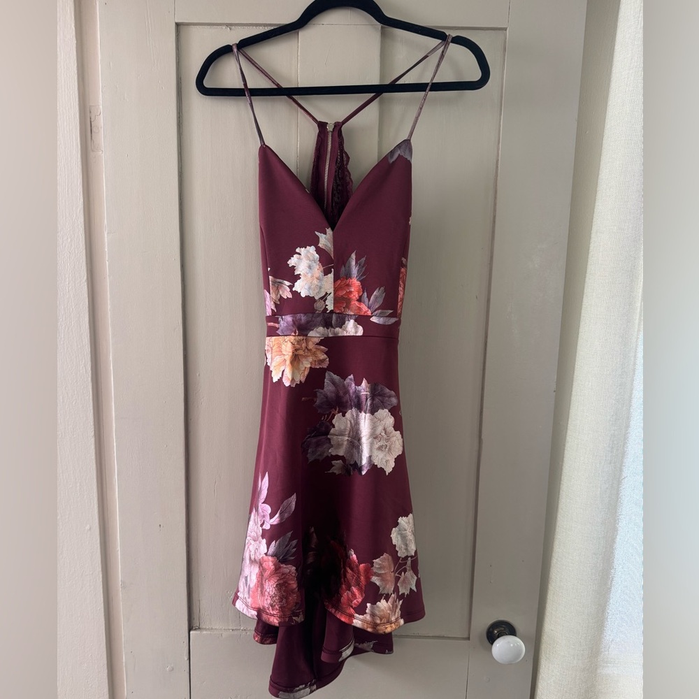 Charlotte Russe Floral Hi-Low Strappy Dress – Wine/Burgundy – Size L